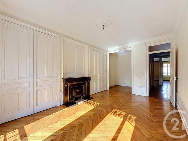 Appartement F2 Bis à vendre  2 pièces - 72,14 m 2   LYON  - 69007