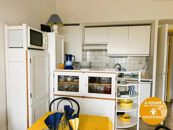 Vente                                                      Appartement
                        
                     3 pièces                      40 m2                     à Bormes-les-Mimosas