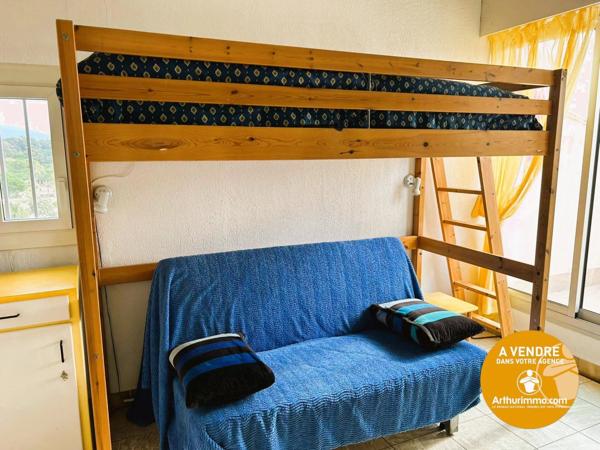 Vente                                                      Appartement
                        
                     3 pièces                      40 m2                     à Bormes-les-Mimosas