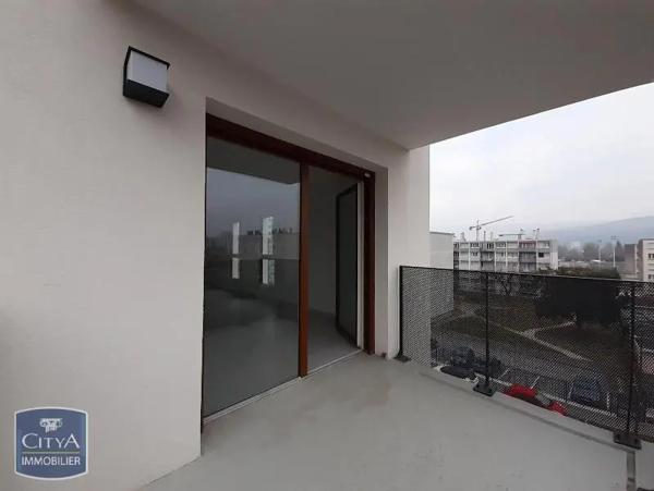 Appartement à louer 3 pièces 67.88m² Le Pont-de-Claix (38800)