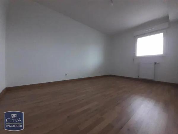 Appartement à louer 3 pièces 67.88m² Le Pont-de-Claix (38800)