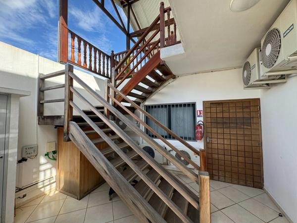 Magnifique immeuble d'investissement cabinet médical / appartements T2