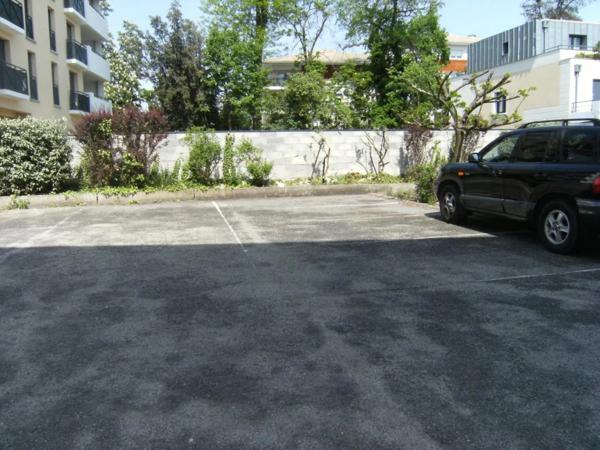 Parking / Box à louer à Talence (33400)