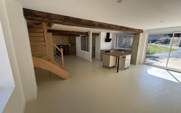 Maison à vendre    6 pièces •  Nogent-le-Rotrou