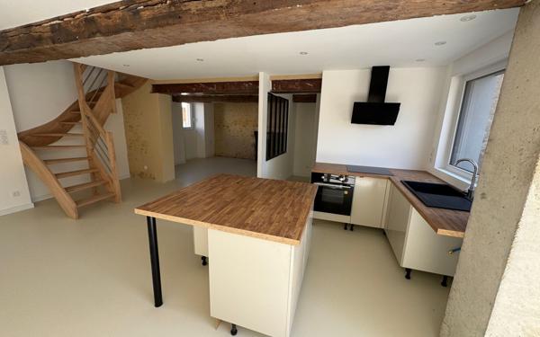 Maison à vendre    6 pièces •  Nogent-le-Rotrou