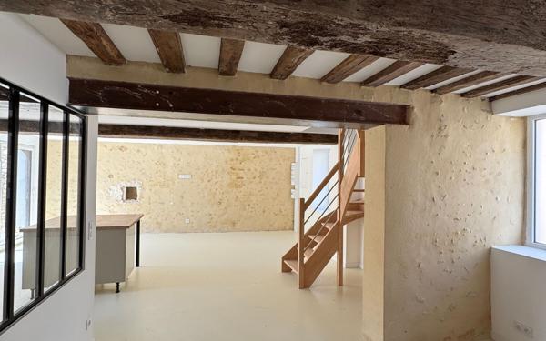 Maison à vendre    6 pièces •  Nogent-le-Rotrou