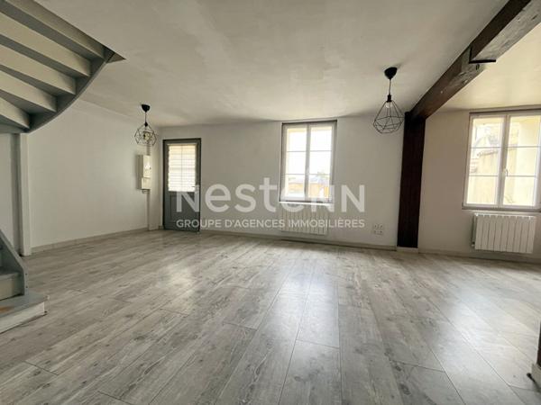 Appartement 68 m2 avec terrasse - LA DRENNE - trois chambres, place de parking