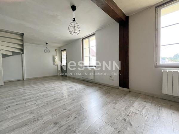 Appartement 68 m2 avec terrasse - LA DRENNE - trois chambres, place de parking