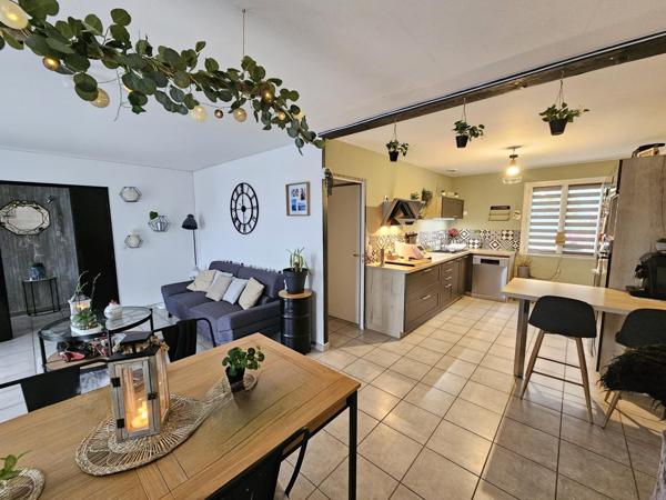 Maison à FONTEVRAUD-L'ABBAYE, 49590 - 5 pièces 90m²