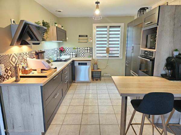 Maison à FONTEVRAUD-L'ABBAYE, 49590 - 5 pièces 90m²