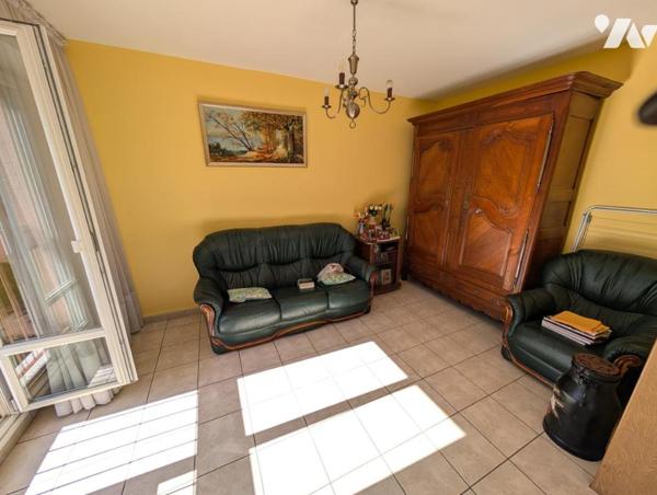 Appartement T4 avec cave et place de parking souterrain