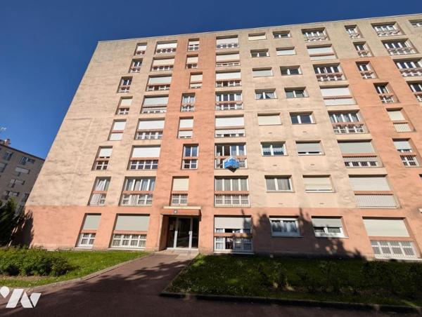 Appartement T4 avec cave et place de parking souterrain