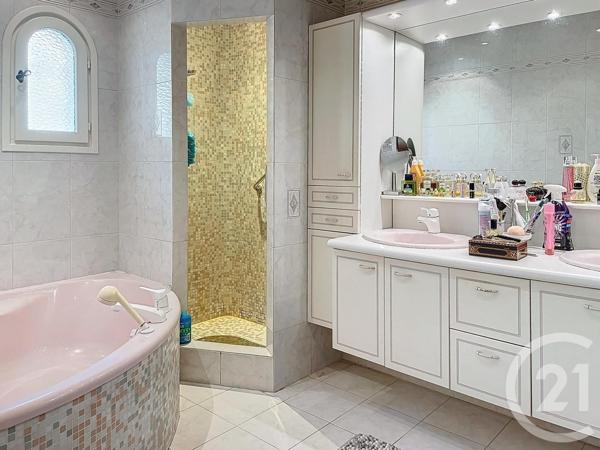 Maison à vendre  9 pièces - 203,26 m2 VENCE - 06