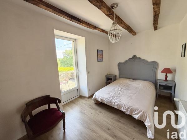 Maison traditionnelle 6 pièces de 198 m² à Lissac-et-Mouret (46100)