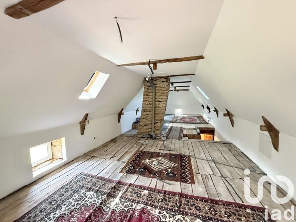 Maison traditionnelle 6 pièces de 198 m² à Lissac-et-Mouret (46100)