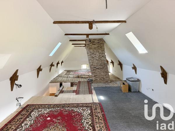 Maison traditionnelle 6 pièces de 198 m² à Lissac-et-Mouret (46100)