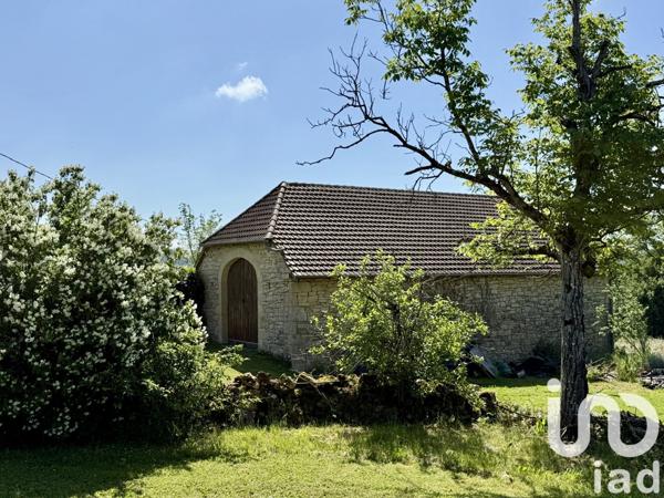 Maison traditionnelle 6 pièces de 198 m² à Lissac-et-Mouret (46100)