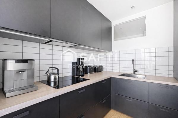 Dernier étage à 7 min du métro Mairie de Montreuil