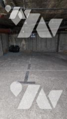 LILLE - VAUBAN - UNE PLACE DE PARKING EN SOUS SOL DANS UNE RESIDENCE SECURISEE -