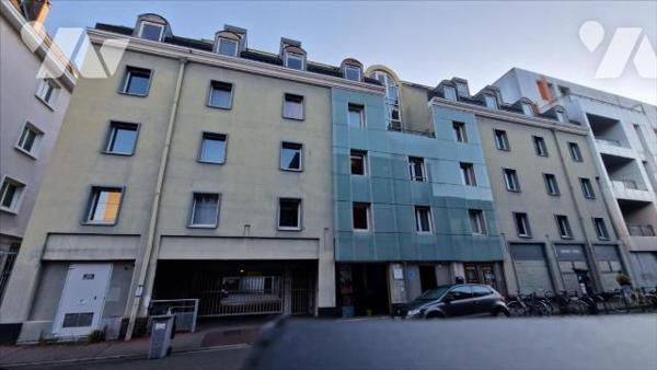 LILLE - VAUBAN - UNE PLACE DE PARKING EN SOUS SOL DANS UNE RESIDENCE SECURISEE -