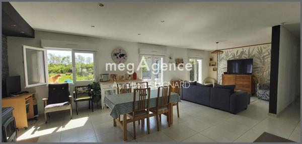 Maison à BRESSUIRE, 79300 - 6 pièces 96m²