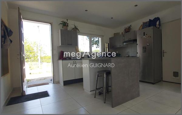 Maison à BRESSUIRE, 79300 - 6 pièces 96m²