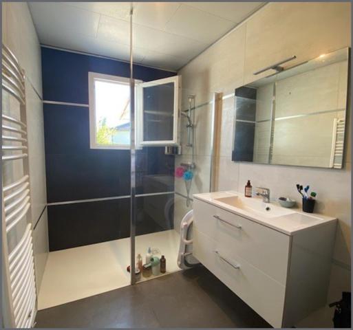 Maison à BRESSUIRE, 79300 - 6 pièces 96m²