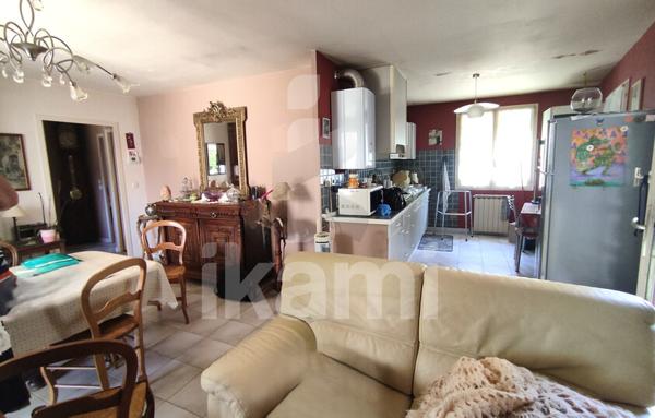 Tènement de 2 maisons contiguës 79 m2 et 66 m2 - Romans-sur-Isère