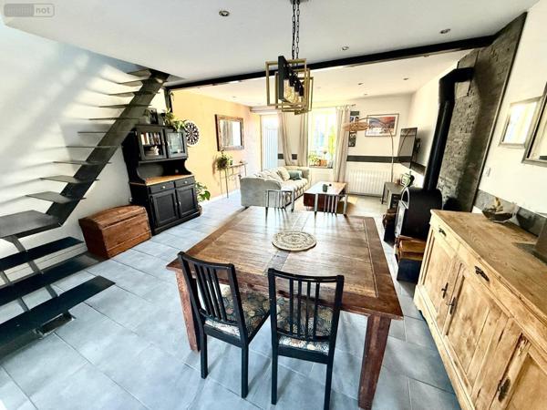 Maison à vendre à Saint-Méloir-des-Ondes en Ille-et-Vilaine (35350), ref : 35144/223   
Les Portes Rouges