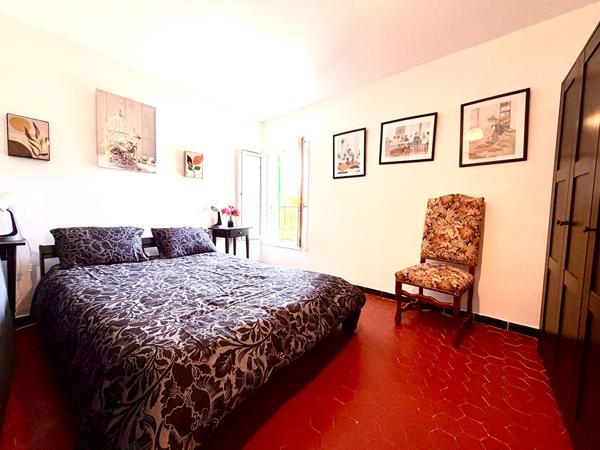APPARTEMENT TYPE 2 MEUBLE A MANOSQUE PROCHE CENTRE VILLE