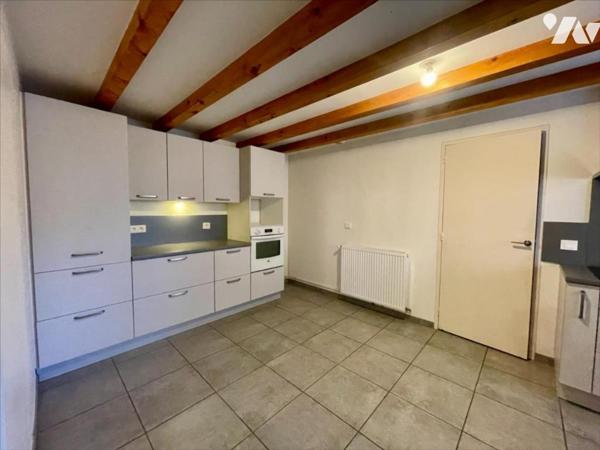 Maison de village - garage - balcon