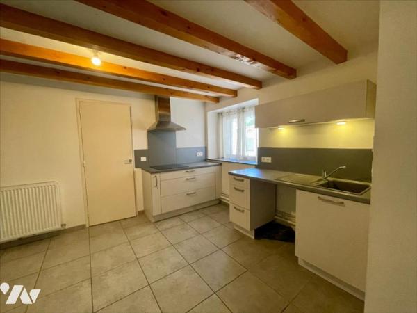 Maison de village - garage - balcon