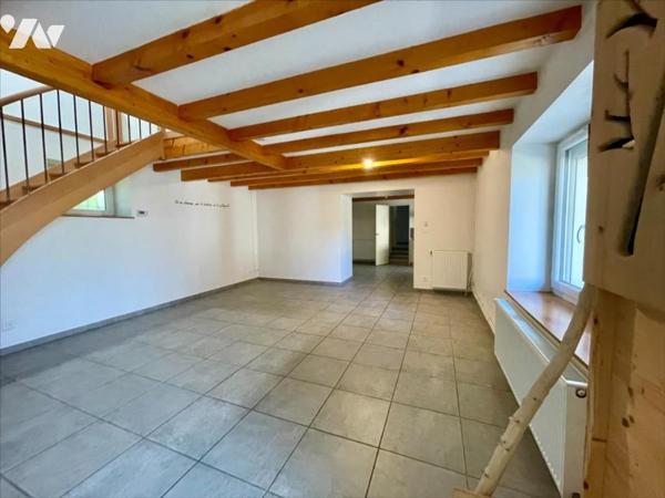 Maison de village - garage - balcon