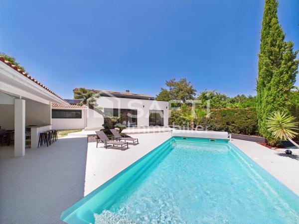 Maison d’exception avec studio indépendant – 260 m²