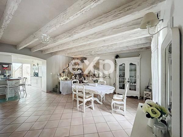 Maison familiale de 235m2 env. - 5 chambre-double garage