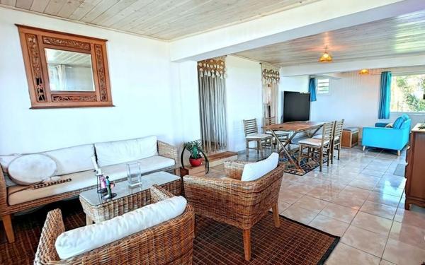 Maison à vendre    5 pièces • 124 m2 Petite-Île