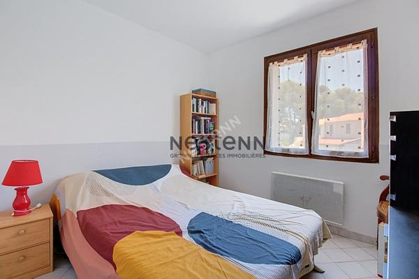Maison T7 de 130 m² avec 6 chambres sur terrain de 512 m² dans un quartier résidentiel de Vitrolles