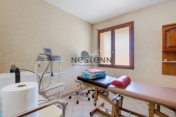 Maison T7 de 130 m² avec 6 chambres sur terrain de 512 m² dans un quartier résidentiel de Vitrolles