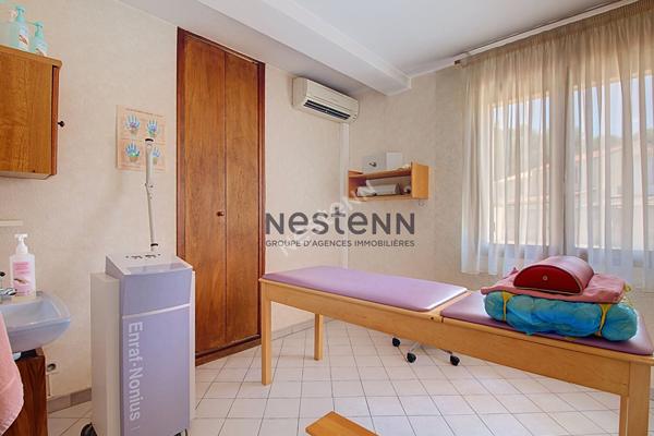 Maison T7 de 130 m² avec 6 chambres sur terrain de 512 m² dans un quartier résidentiel de Vitrolles