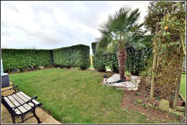 Maison familiale de 142 m² avec 4 chambres et sous-sol total, DPE D