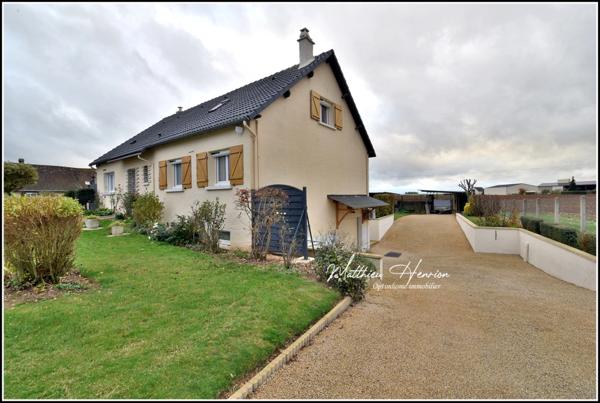 Maison familiale de 142 m² avec 4 chambres et sous-sol total, DPE D