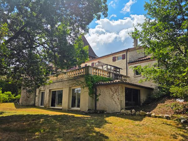 Maison 7 pièces - 400 m²