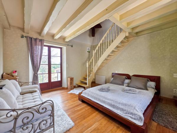 Maison 7 pièces - 400 m²