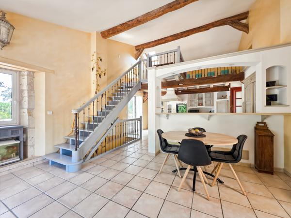 Maison 7 pièces - 400 m²