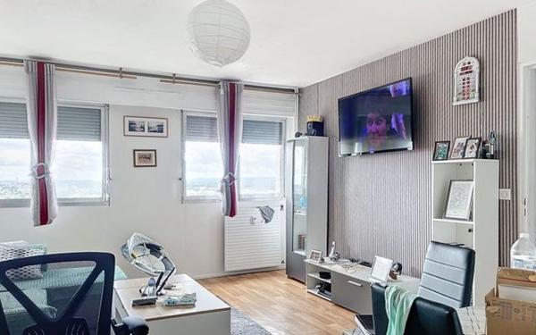 Appartement à vendre    3 pièces •  Montluçon