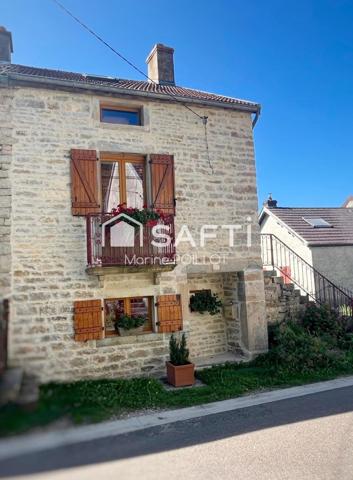 Maison d'habitation, 10 minutes BLIGNY SUR OUCHE, 25 minutes BEAUNE / POUILLY EN AUXOIS, 45 minutes DIJON.