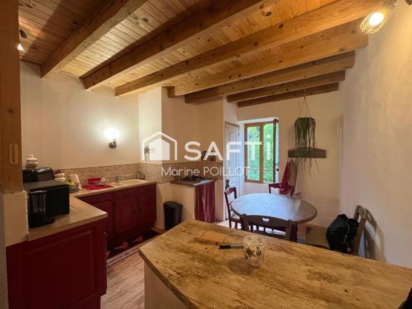 Maison d'habitation, 10 minutes BLIGNY SUR OUCHE, 25 minutes BEAUNE / POUILLY EN AUXOIS, 45 minutes DIJON.