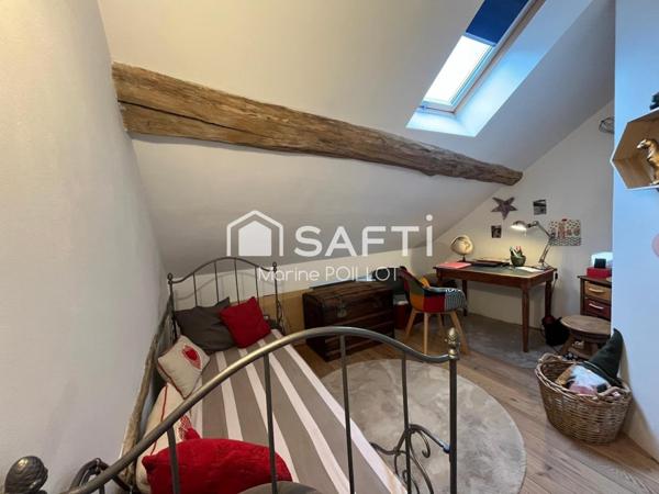 Maison d'habitation, 10 minutes BLIGNY SUR OUCHE, 25 minutes BEAUNE / POUILLY EN AUXOIS, 45 minutes DIJON.