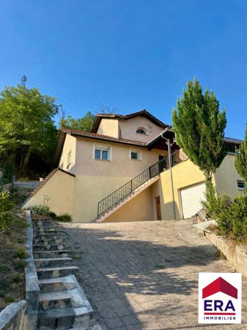 Maison familiale 4 chambres avec vue dégagée