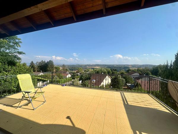 Maison familiale 4 chambres avec vue dégagée